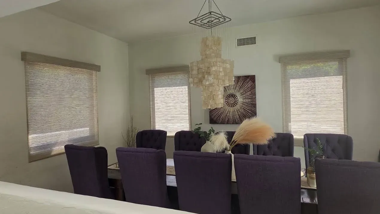 Dining Room – Woven-Texture Roller Shades